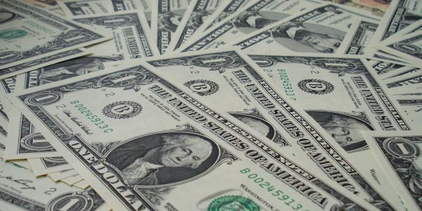 Mari bănci chineze riscă să piardă accesul la finanţele americane