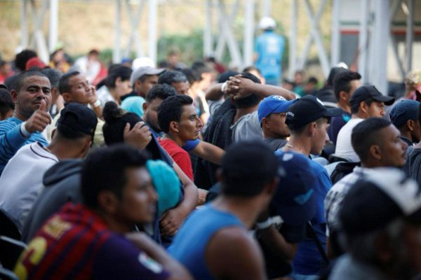 Autorităţile franceze vor prelua 10 migranţi debarcaţi în Lampedusa