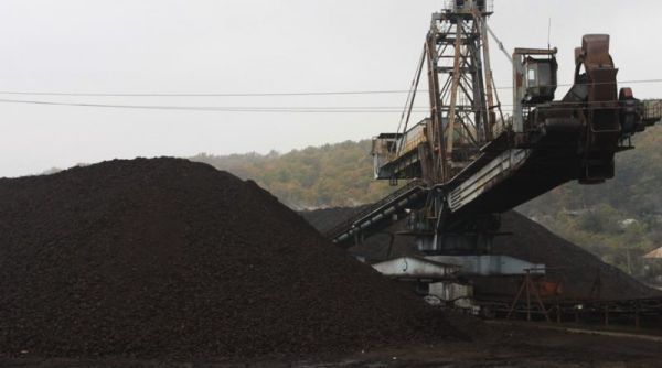 Producţia de cărbune a scăzut cu 2,4% în primele cinci luni