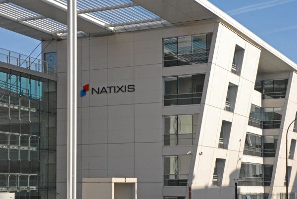 Natixis nu vrea să vândă cota sa din Coface