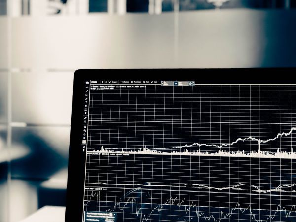 Wall Street a închis în creştere
