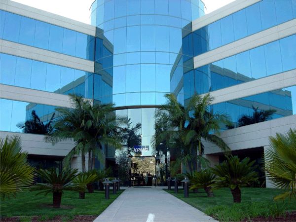 KPMG - noul auditor financiar al SIF Moldova