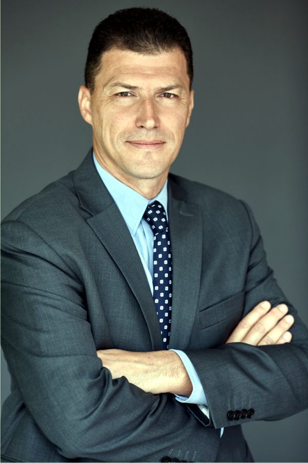 Gilles Clavie, preşedintele şi CEO-ul al Orbis, consideră că 2019 va fi un an fundamental pentru Orbis, mai ales că în urma unor analize complexe, compania a decis să împartă afacerea în două linii separate - active de tip light şi active imobiliare. 