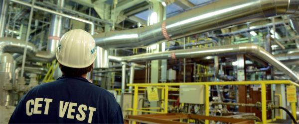 ANRE obligă ELCEN să vândă energia termică şi electrică la un preţ sub costul de producţie