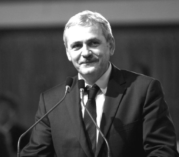 Desfiinţarea PSD, respinsă de instanţa de fond