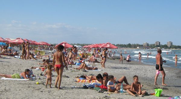Litoralul românesc, ocupat aproape 100% în minivacanţa de Sf. Maria