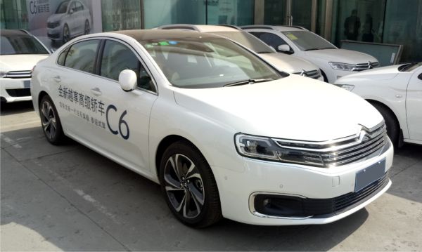 Dongfeng Peugeot Citroen elimină jumătate din posturile din China