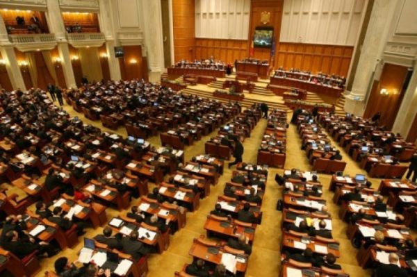 Cheltuielile cu deputaţii în primele şase luni ale anului, peste 90 milioane lei