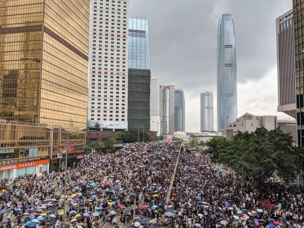 11 săptămâni de proteste la Hong Kong