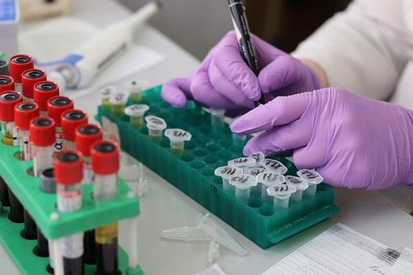 Aproximativ 3% din numărul total de oameni de ştiinţă şi ingineri din UE sunt în România