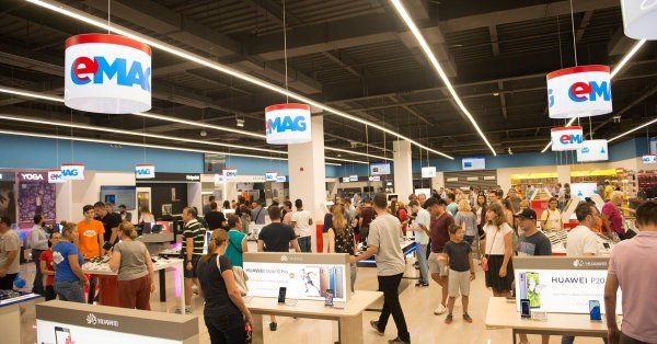 eMAG inaugurează al patrulea Apple Shop, în showroom-ul din Băneasa
