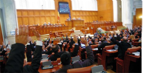 O nouă lege anti-tutun pune pe jar industria ţigaretelor