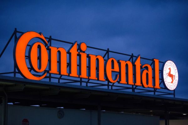 Restructurarea companiei Continental va afecta până la 20.000 de angajaţi 