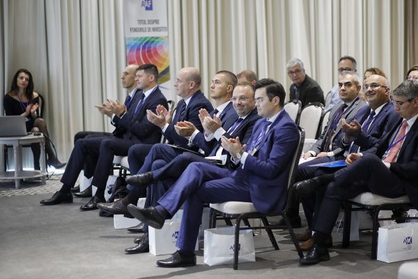 10 miliarde de euro, activele administrate de membrii AAF România