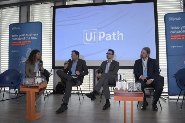 UiPath va disponibiliza aproximativ 400 de angajaţi, odată cu procesul de reorganizare