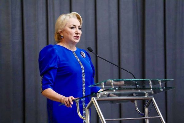 "Îmi doresc să fiu prima femeie preşedinte al României"