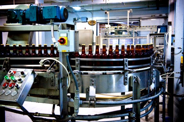 Surse: Mari producători de bere, acuzaţi de cartel în India