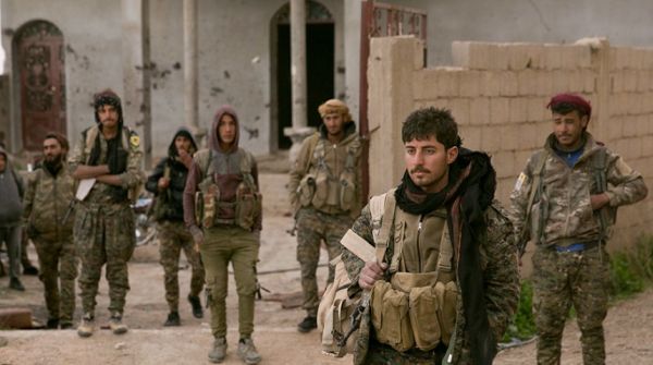 Forţele americane şi FDS efectuează prima misiune de patrulare la frontiera siriano-turcă