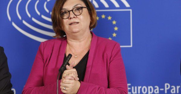 Adina Vălean (Sursă foto: Twitter)