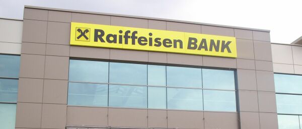 Profitul Raiffeisen Bank România a scăzut cu 25%