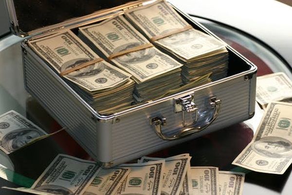 Operaţiune mondială împotriva spălării banilor rezultată în 200 de arestări
