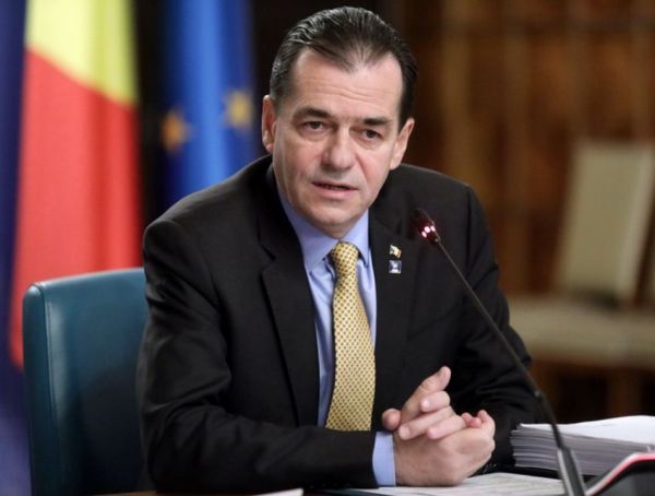 Premierul se declară mulţumit de activitatea ministrului de Finanţe