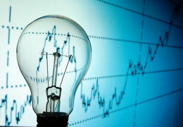 Unul din patru români face economie maximă la energie 