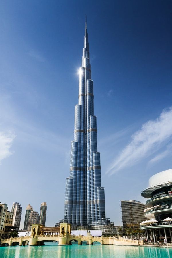 Propietarul Burj Khalifa scoate la vânzare cele două punţi de observaţie din vârful turnului 