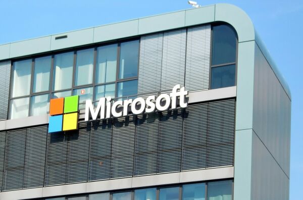 Microsoft încearcă să rezolve o problemă de securitate majoră