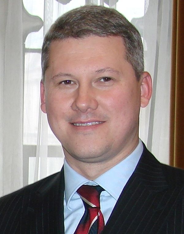 Cătălin Predoiu 