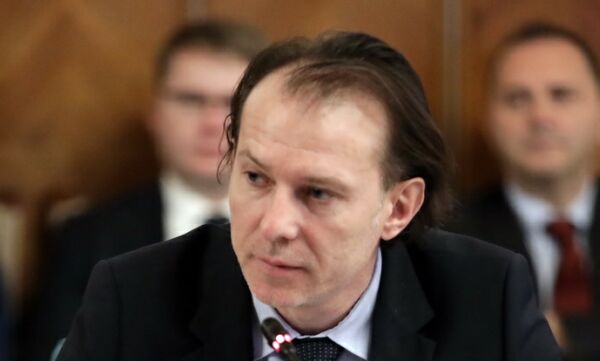 Florin Cîţu: "Statul trebuie să se împrumute pentru a acoperi deficitul, care a fost de 29 miliarde lei în primele zece luni din 2019".