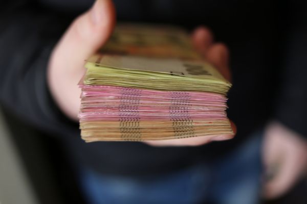 Depozitarul Central va distribui sumele de bani pentru obligaţiunile emise de VRANCART S.A.