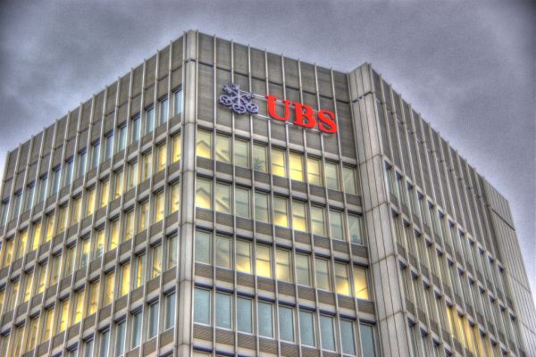 Surse: UBS Europe, anchetată în Italia pentru fraudă