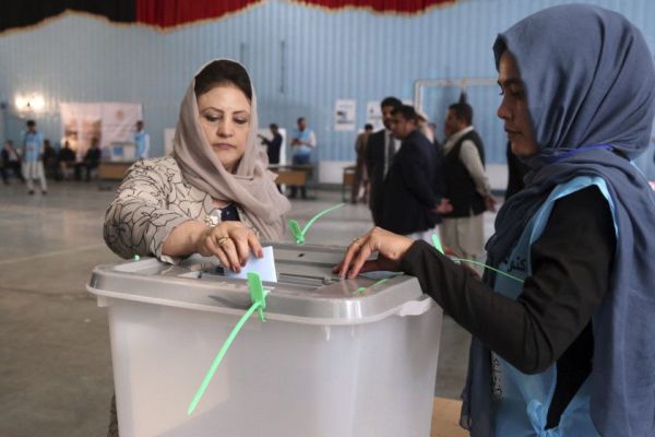 Ashraf Ghani a fost reales preşedinte al Afganistanului