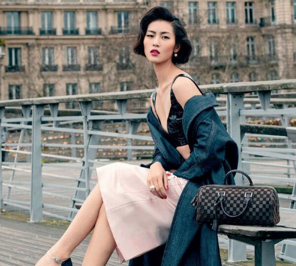 Un Vuitton contrafăcut de la BCE pentru Tiffany's