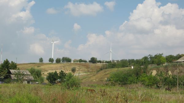 Producătorii de energie regenerabilă solicită modificarea procedurilor
