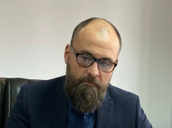 Laurenţiu Ţenţ
