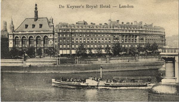 "De Keyser's Royal Hotel" din Londra, mai târziu "Adastral House"- sediul MI7