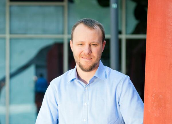 Daniel Freund, eurodeputat german din partea Verzilor: "În 15 sau 16 ianuarie am adoptat cu o largă majoritate o rezoluţie care solicită un proces ambiţios, cere modificarea tratatelor şi demararea unui dialog larg cu cetăţenii, iar acest lucru este destul de incredibil dacă privim în urmă cu câţiva ani".