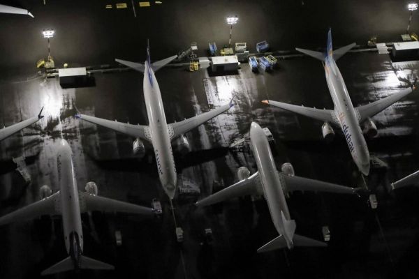 Companiile aeriene europene îşi parchează avioanele în Spania