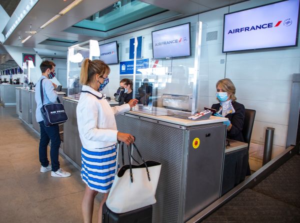 Air France reia zborurile pe ruta Bucureşti - Paris