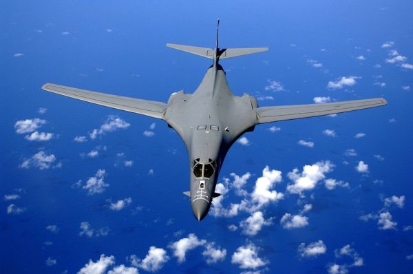 Aviaţia turcă a atacat ţinte militare kurde din nordul Irakului