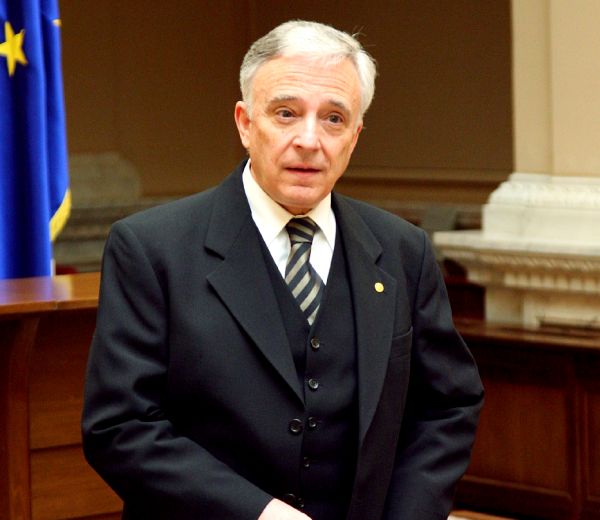 Securitatea lui Ceauşescu, scandalul "Manole" - Isărescu şi adevărata faţă a Institutului de Economie Mondială
