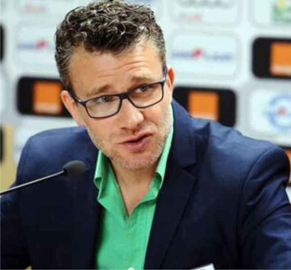 Secretarul general al LPF, Justin Ştefan, a anunţat că forul pe care îl conduce pregăteşte o adresă pentru FIFA şi UEFA cu privire la ingerinţele preşedintelui FRF, Răzvan Burleanu, în activitatea Ligii.