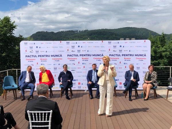 Educaţia neadaptată cerinţelor economiei - o problemă a pieţei forţei de muncă