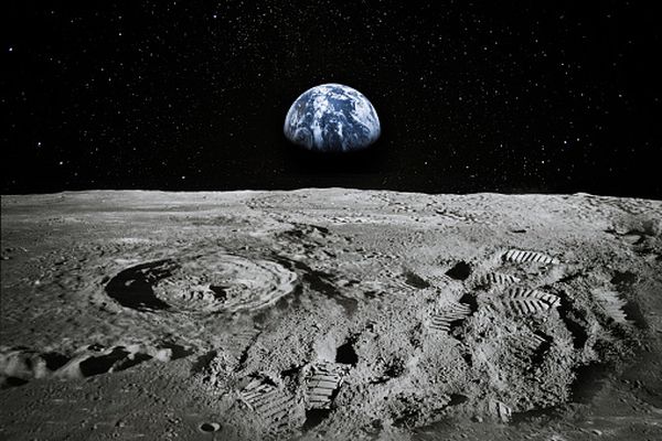 Miliarde de dolari, pentru cucerirea spaţiului