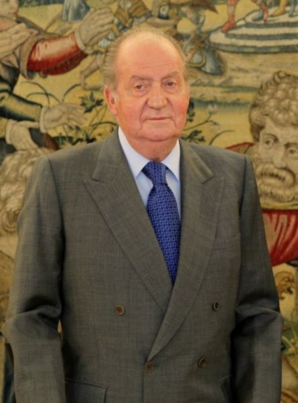 Fostul rege al Spaniei, Juan Carlos, căzut în dizgraţie