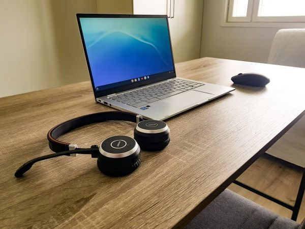 "Companiile care vor să supravieţuiască vor fi nevoite să investească în digitalizare"