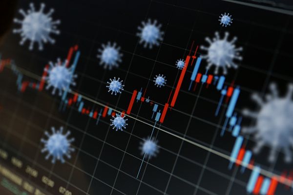 Numărul infectărilor cu covid poate ajunge la 1.200 - 1.600 de cazuri zilnice în august