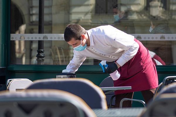 1.515 amenzi au fost aplicate pentru nerespectarea măsurilor anti-covid